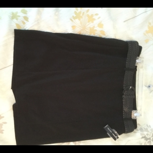 Women’s New Larry Levine black skirt - Picture 5 of 8